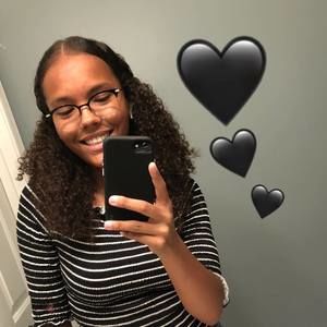 Meet your Posher, Talia